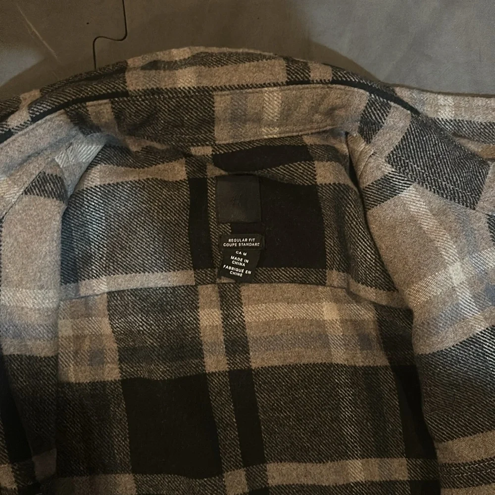 H&M shacket - Picture 2 of 3